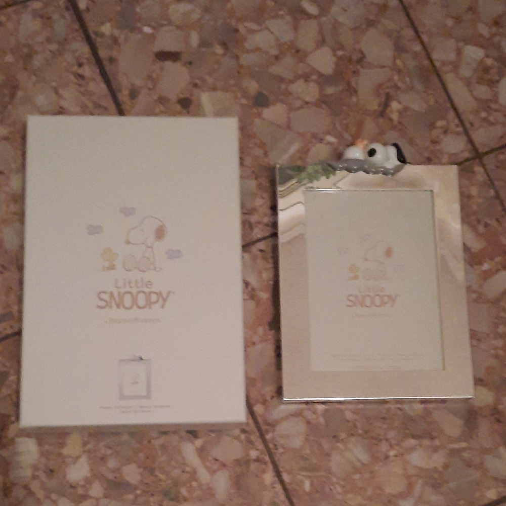 Reed & Barton Silver Snoopy Accent Picture Frame